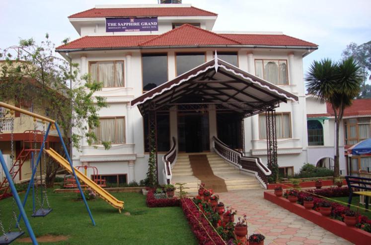 Hotel Sapphire Grand Ooty Exterior photo